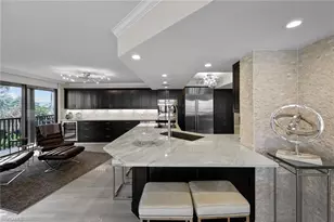 9653 Gulf Shore Dr, Naples, FL 34108 - Photo 5