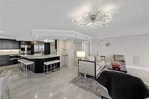 9653 Gulf Shore Dr, Naples, FL 34108 - Photo 9