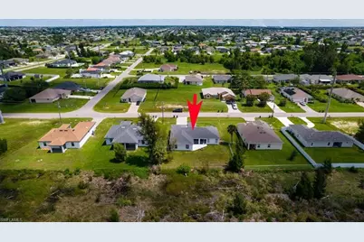 2254 SW 4th St, Cape Coral, FL 33991 - Photo 35