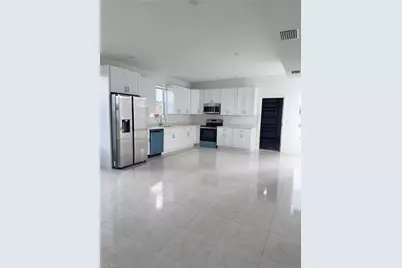 1015 Jaguar Blvd, Lehigh Acres, FL 33974 - Photo 5