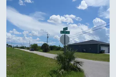 1902 NE 20th Ter, Cape Coral, FL 33909 - Photo 5