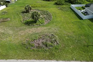 1711 NE 27th Terrace, Cape Coral, FL 33909 - Photo 3