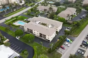 835 W Elkcam Cir, Marco Island, FL 34145 - Photo 11