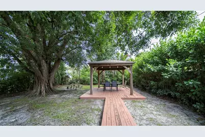 691 102nd Ave N, Naples, FL 34108 - Photo 23