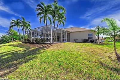 831 SW 5th Ter, Cape Coral, FL 33991 - Photo 35