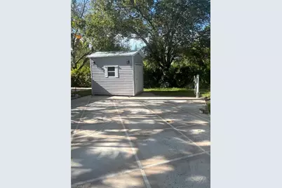 1558 Diamond Lake Cir, Naples, FL 34114 - Photo 5