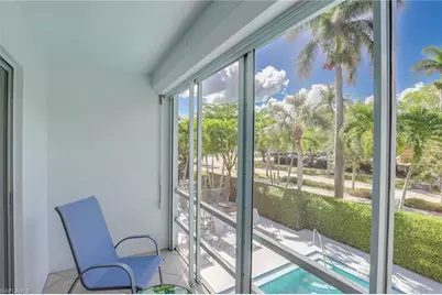 72 7th St S #208, Naples, FL 34102 - Photo 15