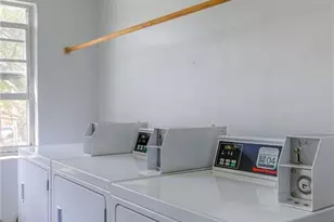 72 7th St S, Naples, FL 34102 - Photo 21