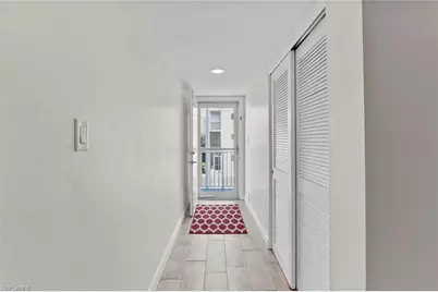 72 7th St S #208, Naples, FL 34102 - Photo 3