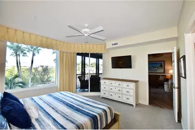 430 Cove Tower Dr #302, Naples, FL 34110 - Photo 9