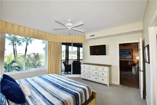 430 Cove Tower Dr, Naples, FL 34110 - Photo 9