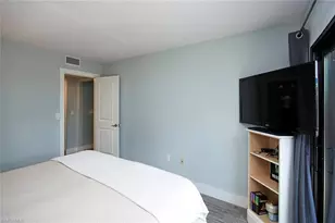 8849 Somerset Blvd, Fort Myers, FL 33919 - Photo 17