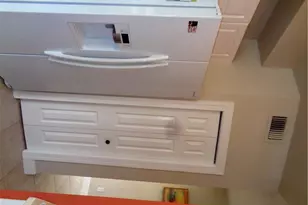 610 Laguna Royale Blvd, Naples, FL 34119 - Photo 9