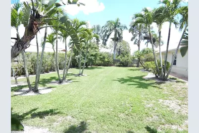 774 105th Ave N, Naples, FL 34108 - Photo 31