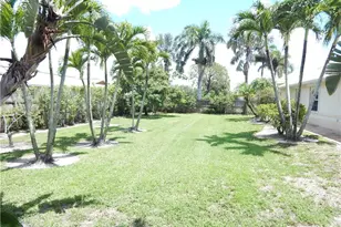 774 105th Ave N, Naples, FL 34108 - Photo 31