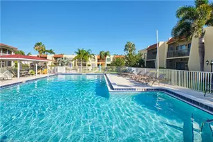 12481 McGregor Blvd, Fort Myers, FL 33919 - Photo 29