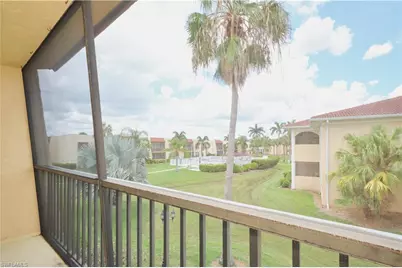 12481 McGregor Blvd #17, Fort Myers, FL 33919 - Photo 9