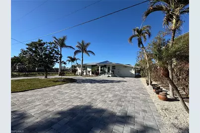 8065 Lagoon Rd, Fort Myers Beach, FL 33931 - Photo 3