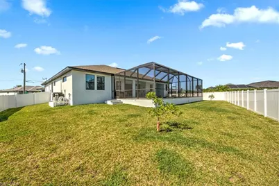 3527 SW 4th Ln, Cape Coral, FL 33991 - Photo 17