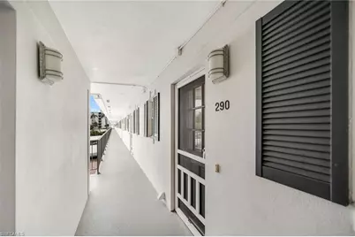 290 Banyan Blvd #290, Naples, FL 34102 - Photo 25