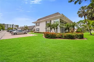 290 Banyan Blvd, Naples, FL 34102 - Photo 29