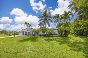 4656 Capri Dr, Naples, FL 34103 - Photo 23