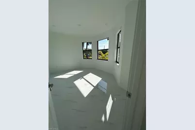 2563 47th Ave NE, Naples, FL 34120 - Photo 5