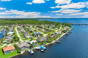 2506 SE 28th St, Cape Coral, FL 33904 - Photo 35