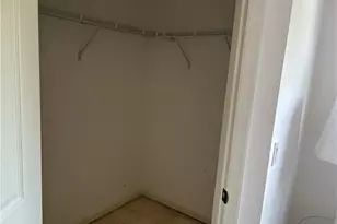 10741 Maui Cir, Estero, FL 33928 - Photo 19