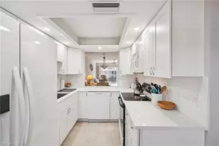 360 Charlemagne Blvd, Naples, FL 34112 - Photo 15