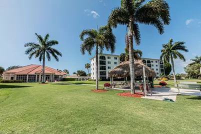 1 High Point Cir W #102, Naples, FL 34103 - Photo 31