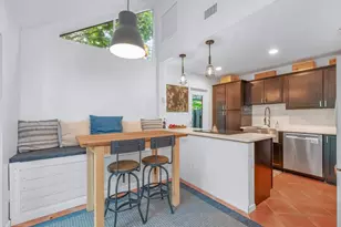 1271 Solana Rd, Naples, FL 34103 - Photo 3