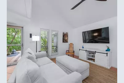 1271 Solana Rd #E4, Naples, FL 34103 - Photo 5