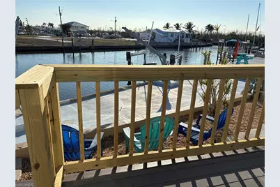 3913 Dewberry Ln, Saint James City, FL 33956 - Photo 5