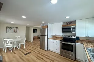 3913 Dewberry Ln, Saint James City, FL 33956 - Photo 13