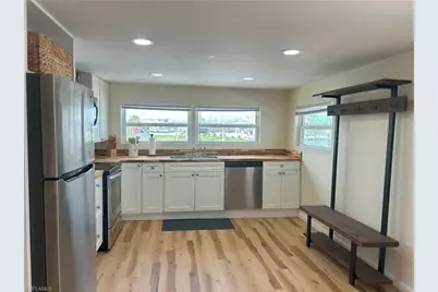 3913 Dewberry Ln, Saint James City, FL 33956 - Photo 11