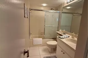 5590 Trailwinds Dr, Fort Myers, FL 33907 - Photo 17