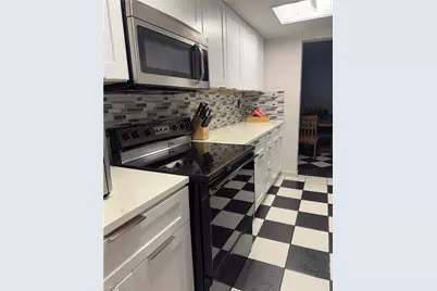 806 W 80 Pl, Hialeah, FL 33014 - Photo 17