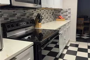 806 W 80th Pl, Hialeah, FL 33014 - Photo 17