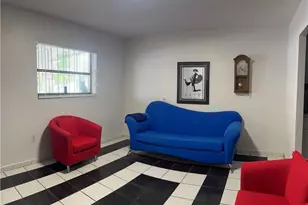 806 W 80th Pl, Hialeah, FL 33014 - Photo 5