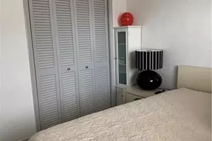 806 W 80th Pl, Hialeah, FL 33014 - Photo 11