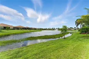 8230 Venetian Pointe Dr, Fort Myers, FL 33908 - Photo 29