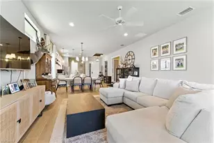 8230 Venetian Pointe Dr, Fort Myers, FL 33908 - Photo 19