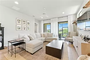 8230 Venetian Pointe Dr, Fort Myers, FL 33908 - Photo 17