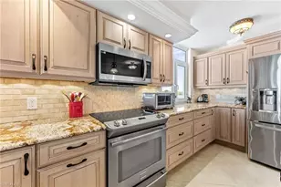 9415 Gulf Shore Dr, Naples, FL 34108 - Photo 9