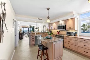 9415 Gulf Shore Dr, Naples, FL 34108 - Photo 7