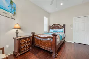 1811 SE 37th Terrace, Cape Coral, FL 33904 - Photo 15