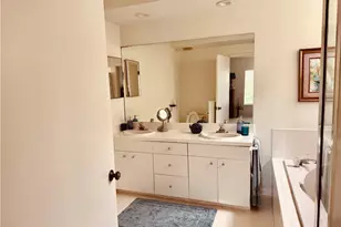 5809 Glencove Dr, Naples, FL 34108 - Photo 11