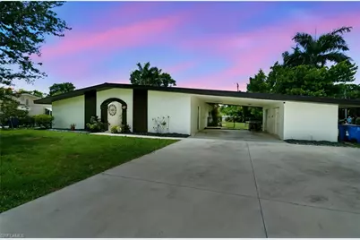 544 Bayside Dr, Fort Myers, FL 33919 - Photo 1