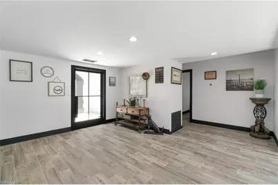 544 Bayside Dr, Fort Myers, FL 33919 - Photo 7